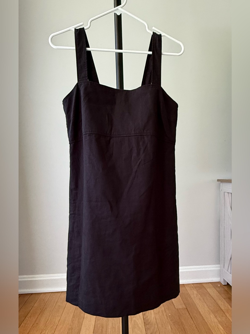 Uniqlo Black Sleeveless Straight Dress